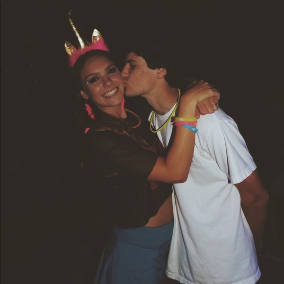 Meet your Posher, Madison - Picture 1 of 1